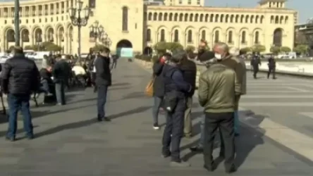 «Սոցաջակցությունը հուլիսից կտրել են՝ առանց տեղյակ պահելու». արցախցիների բողոքի ակցիան