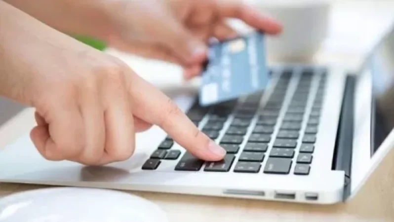 Սոցցանցերով ծանոթացել է կանանց հետ, ամուսնանալու խոստումներ տվել և հափշտակել ընդհանուր 3 մլն. դրամ. ՔԿ