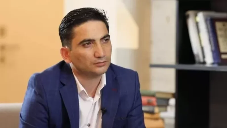 Հայաստանում քաղաքացիներին համոզում են թուրքի հետ քիրվայություն անել, գլուխը կախել. Հոխիկյան