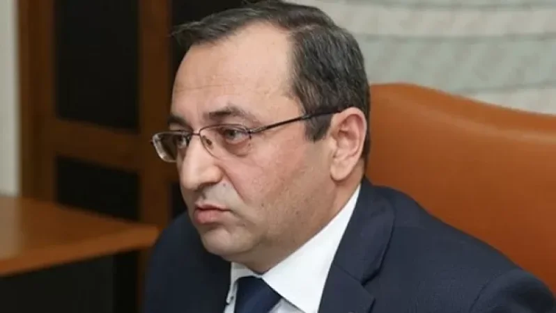 «Լավ է չես ասում՝ Ալիև, մի հատ քննի գերիներին, հետո ուղարկիր ինձ». Արծվիկ Մինասյանը` Փաշինյանին