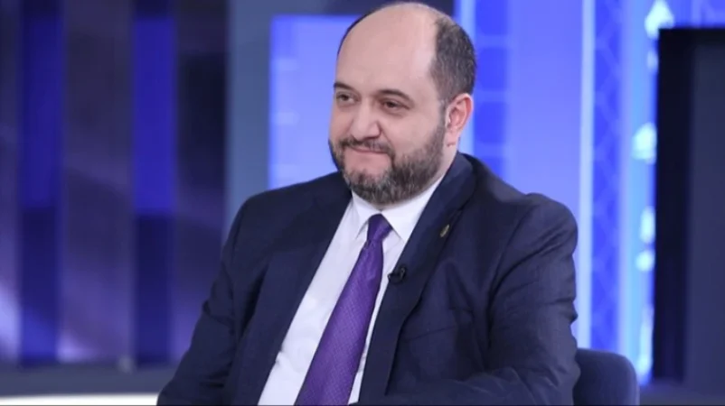 Հարությունյանը՝ Թաթոյանի բանավեճի առաջարկի մասին