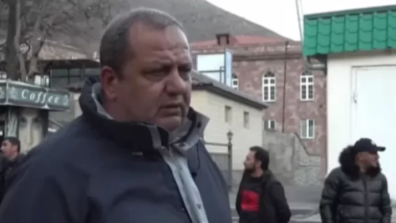 «Ինքը նստի, Նիկոլը ֆռֆռա՞». քաջարանցիները պահանջում են ազատել համայնքապետին