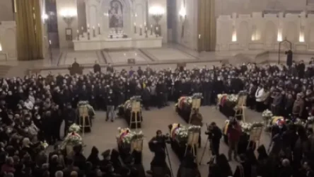 ԼՈՒՍԱՆԿԱՐՆԵՐ. Ընթանում է Ցորի զորամասի 9 զինծառայողների հոգեհանգստի արարողությունը