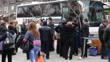 Ռուսաստանում աշխատանքային միգրանտներին կարող են պարտավորել կրկին լուսնկարվել և մատնահետք հանձնել