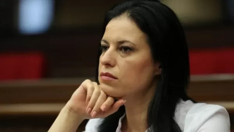 Ձեր առաջնորդ Նիկոլ Փաշինյանի նկարը haqqin.az-ի էջերից չի իջնում. պատգամավոր