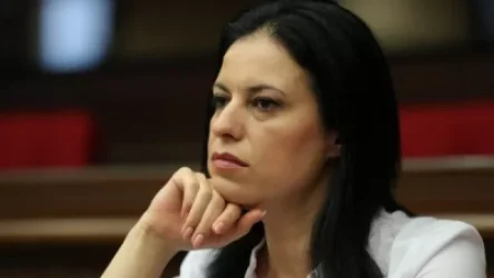 Ձեր առաջնորդ Նիկոլ Փաշինյանի նկարը haqqin.az-ի էջերից չի իջնում. պատգամավոր