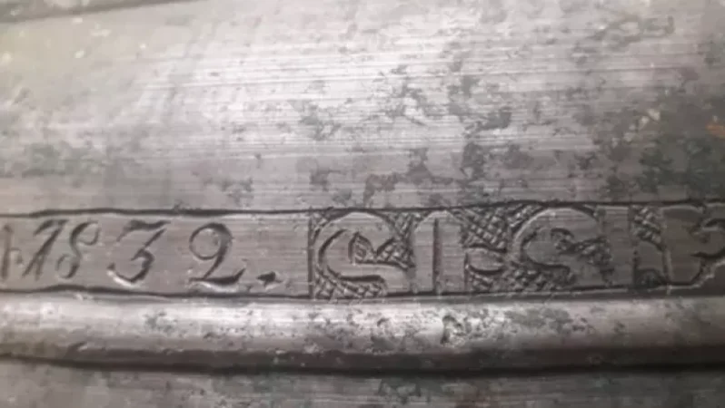 Photos: Twitter User Living in Azerbaijan Publishes Church Bell of Armenian Origin Inscribed with Shushi