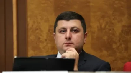 Նպատակաուղղված ձևով բանակը տարվում է կազմալուծման, որ այս կամ այն զիջումը հիմնավորվի «բանակում ստեղծված վիճակով». Տիգրան Աբրահամյան