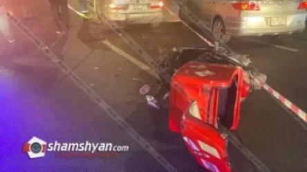 Բախվել են BMW-ն ու մոպեդը. մոպեդավարը գլխով հարվածել է BMW-ի հետնամասի ապակուն