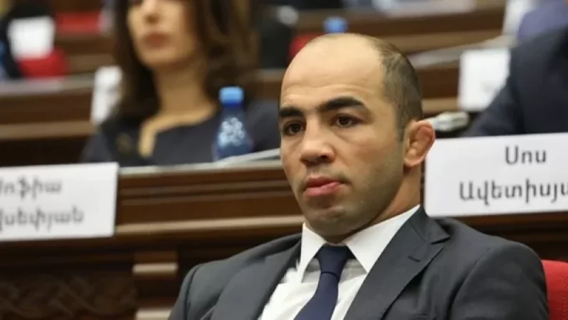 Դե հիմա պատկերացրեք, թե ինչեր են խոսում, ինչպես են ծաղրում հայ ազգին, երբ հավաքվում են իրենք իրենցով. Ջուլֆալակյան