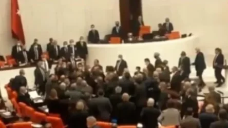 ՏԵՍԱՆՅՈՒԹ․ Ծեծկռտուք՝ Թուրքիայի խորհրդարանում