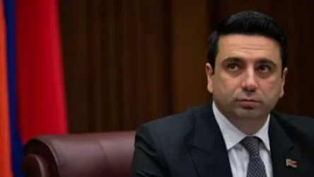 «Ընենց էլ հետաքրքիր բաներ էին պատմում»․ Ալեն Սիմոնյանը՝ «նախկինների»՝ հունական կղզիներում անցկացրած հանգստի մասին