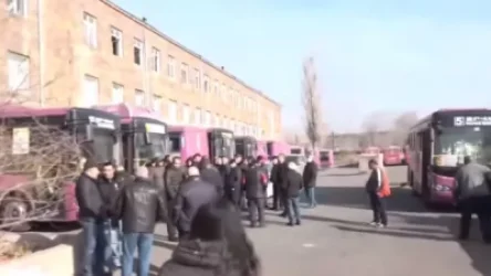 Ավարտվեց ավտոբուսի վարորդների ակցիան․ նրանք պահանջել են ազատե՞լ «Երևանի ավտոբուս» ՓԲԸ տնօրենին