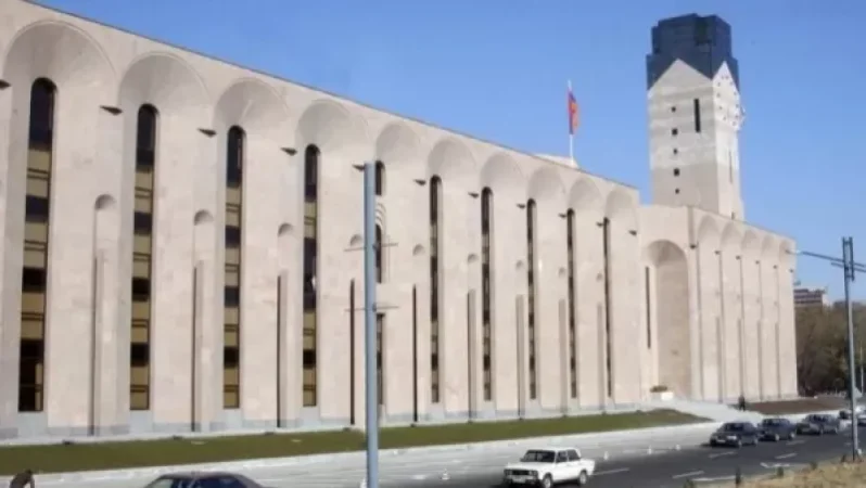 Վարույթ է հարուցվել Երևանի քաղաքապետարանի ու ասֆալտապատում իրականացնող 30 շինարարական ընկերությունների նկատմամբ