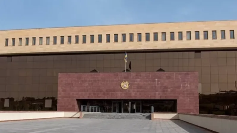 Կառավարության չզեկուցվող հարցերի թվում նաև ՊՆ-ին 4 մլրդ դրամ հատկացնելու մասին հարցն էր