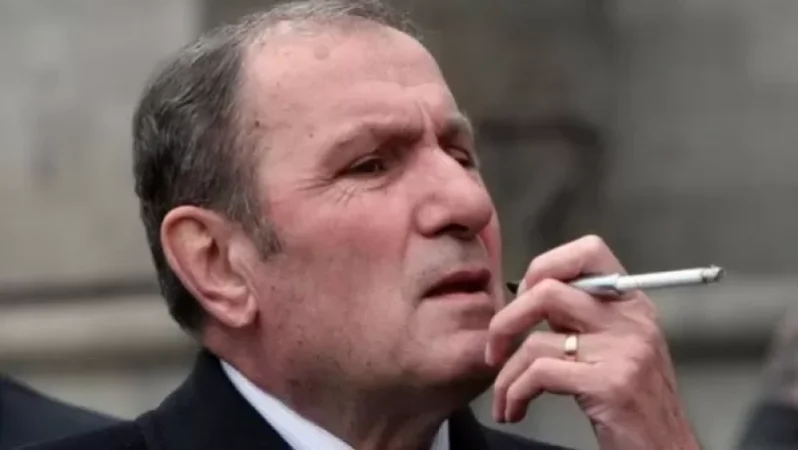 Citizen Demands €7,800,000 from Levon Ter-Petrosyan on Facebook