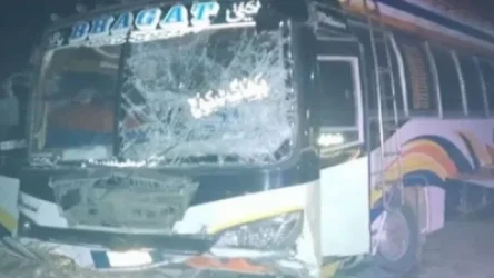 Պակիստանում ավտոբուսը մխրճվել է բակում հավաքված հարսանքավորների բազմության մեջ․ կան զոհեր