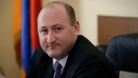 Արմեն Գրիգորյանը հանդիպել է ոչ թե Պետքարտուղարի տեղակալին, այլ օգնականին. Սուրեն Սարգսյան