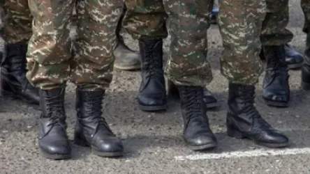 ՊՆ-ից 200 զույգ ճտքավոր կոշիկ կտրվի ԱԱԾ-ին