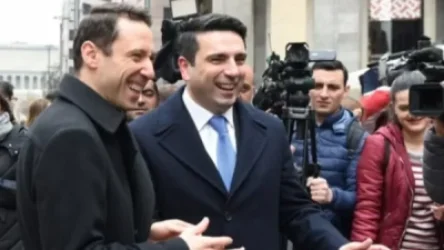 Ալեն Սիմոնյանը մոռացավ ընկերությունն ու սկսեց հայհոյել Մարությանին, երբ նժարին կերակրատաշտն էր․ Հոխիկյան