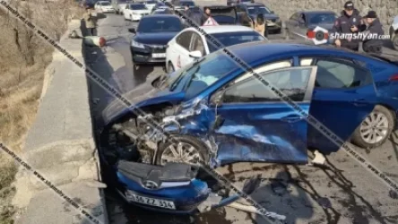 ՏԵՍԱՆՅՈՒԹ. Երևանում Mercedes-ը ավտոմեքենաների ջարդի հեղինակ է դարձել