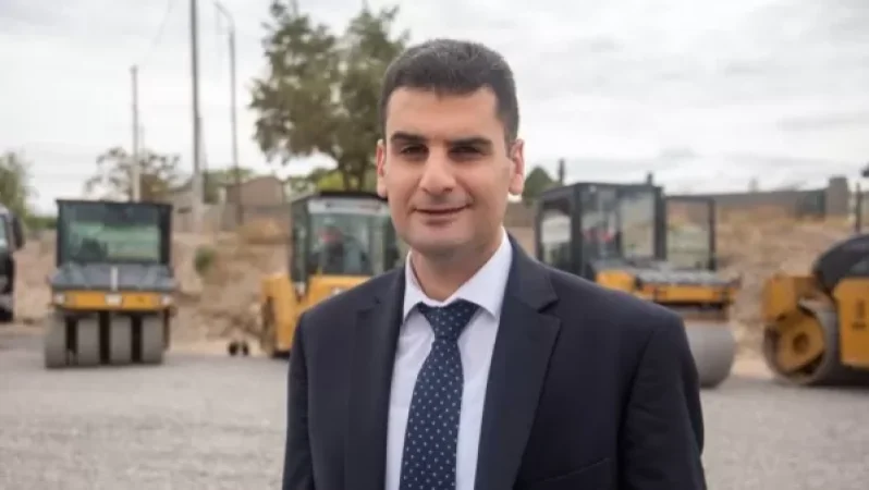 Կարծում եմ՝ ժամանակավրեպ էր այդ մեքենայի ձեռքբերումը. Հրաչյա Սարգսյանը՝ ԱԺ նախագահի համար գնված նոր մեքենայի մասին