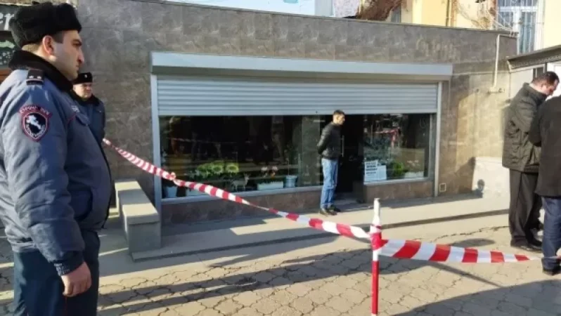 Արտակարգ դեպք Գյումրիում. հագուստի խանութում սպանվել է Վարդան Ղուկասյանի՝ տարիներ առաջ սպանված փեսայի մայրը