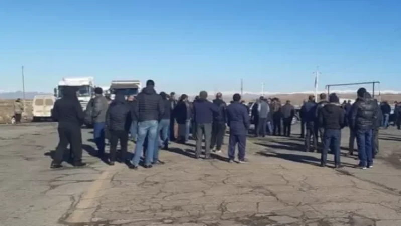 Անի խոշորացված համայնքի բնակիչները փակե՞լ են Երևան-Գյումրի ճանապարհը