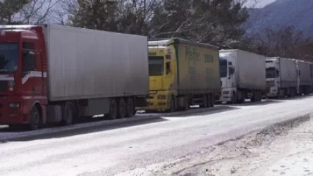 Մոտ 340 բեռնատար եղանակային վատ պայմանների պատճառով Վրաստանի ռազմական ճանապարհին են մնացել