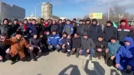 ՏԵՍԱՆՅՈՒԹ. Ցուցարարները, ովքեր հայտարարել էին խաղաղ ցույցի ավարտի մասին, կրկին սկսել են հավաքվել. Ղազախստան