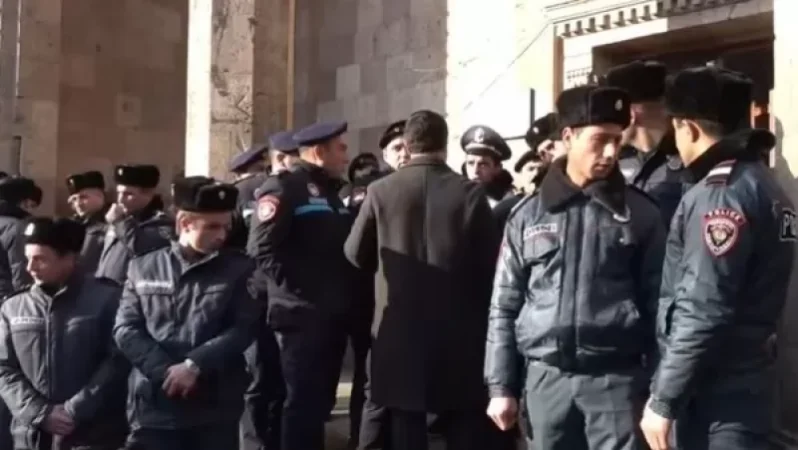 Փարաքարում իրավիճակը շարունակում է լարված մնալ