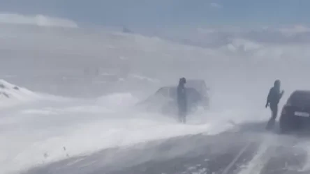 Փրկարարներն արգելափակումից դուրս են բերել 90 ավտոմեքենա