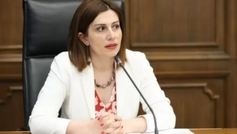 Նախարարի՝ հակասություններով լի որոշումը. «Ժողովուրդ»