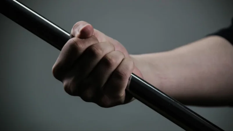 Երևանում օտարերկրացիները երկաթյա ձողերով ծեծել են, գողացել հեռախոսն, անձնագիրը և 300 դոլար․ մանրամասներ