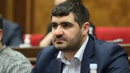 «Մենք ռազմական առումով Ադրբեջանի հետ նույն մակարդակի վրա ենք». Արման Եղոյան