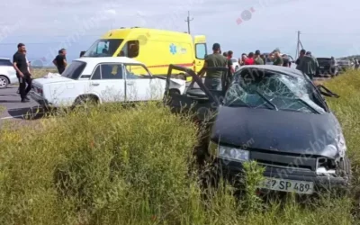 Տառերի պուրակի հարևանությամբ բախվել են «Nissan X-Trail»-ը, «ՎԱԶ 21124»-ը ու «ՎԱԶ 21011»-ը․ կա 7 վիրավոր