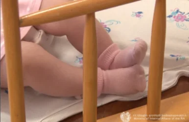 ՏԵՍԱՆՅՈՒԹ. Եկեղեցու բակում ապա մանկատանը 2 ամիս մնալուց հետո` փոքրիկ աղջկա հետևից վերադարձել են