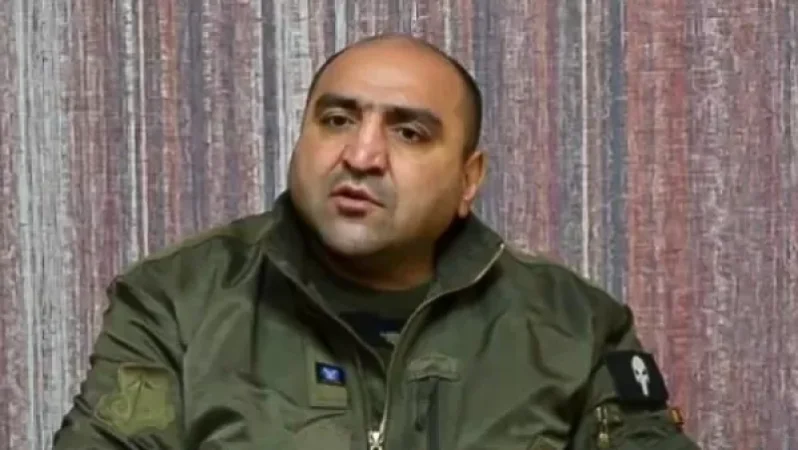 «Մանախ» մականունով Արթուր Այվազյանը մարդ է ծեծել, ապա հայհոյել է ոստիկաններին. Aravot