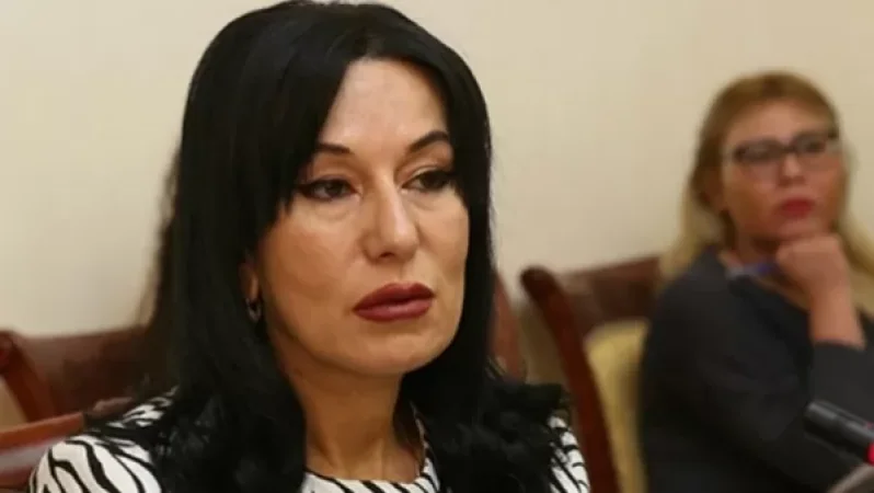 «Շնորհավորում եմ գազի, ջրի եւ էլեկտրաէներգիայի զգալի թանկացման առթիվ»․ Նաիրա Զոհրաբյան