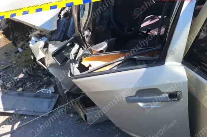 ԼՈՒՍԱՆԿԱՐՆԵՐ․ Խոշոր վթար՝ Դիլիջան-Վանաձոր ճանապարհին․ կա 6 վիրավոր, այդ թվում՝ անչափահասներ