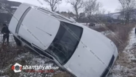 Lada Priora-ն Ազատամուտ գյուղում բախվել է ծառին և կողաշրջվել. կա վիրավոր