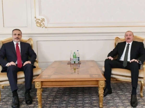 Ալիեւը եւ Թուրքիայի արտգործնախարարը քննարկել են Երեւանի եւ Բաքվի միջեւ հարաբերությունները