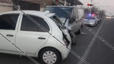 Վրաերթի է ենթարկել հետիոտնին, հետո բախվել կայանած Nissan March-ին