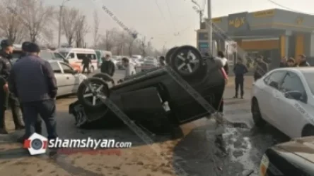 Niva-ն գլխիվայր շրջվել է. ավտովթար` Երևանում