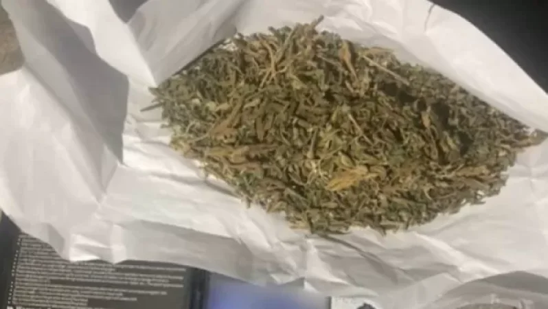 Ոստիկանները Քասախի բնակչի ավտոմեքենայում մարիխուանա են հայտնաբերել