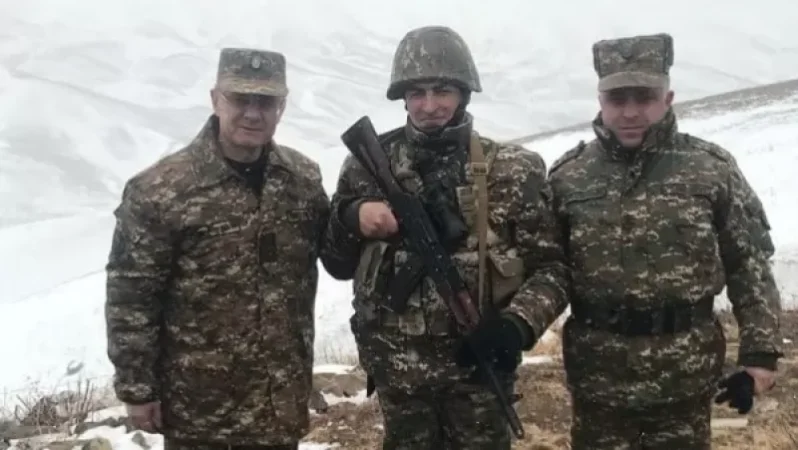 Քեզ նոր հաղթանակներ և փառք, իմ հարազա՛տ բանակ․ Սեյրան Օհանյանը լուսանկարներ է հրապարակել