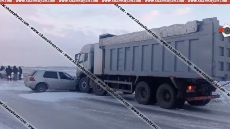 Photos: Due to black ice on the road, a BMW crashed into a Volkswagen in Syunik region, which then collided with a truck