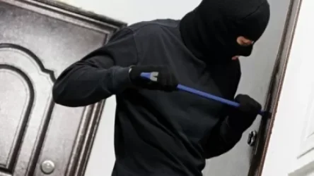 Չարենցավանում թալանել են լրագրողներից մեկի տունը. նրան պատճառվել է խոշոր չափի վնաս