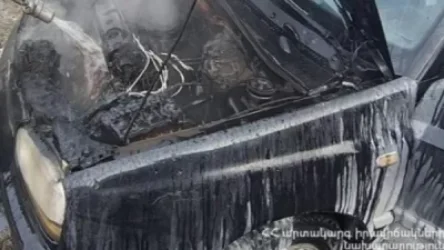 Եղվարդում մեքենա է հրդեհվել