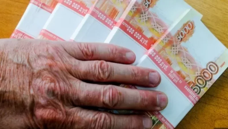 Մոսկվայում 76-ամյա միլիոնատեր տատիկը իրեն չսպանելու համար ամեն օր գումար է տվել խաբեբաներին